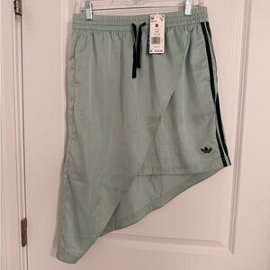 NWT-Adidas Womens Light Green Active Skirt -medium